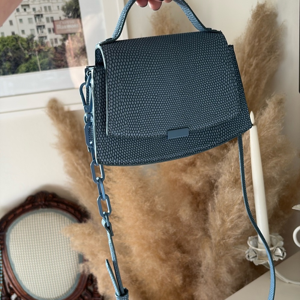 Blue “Croc” Handbag - Picture 5 of 6